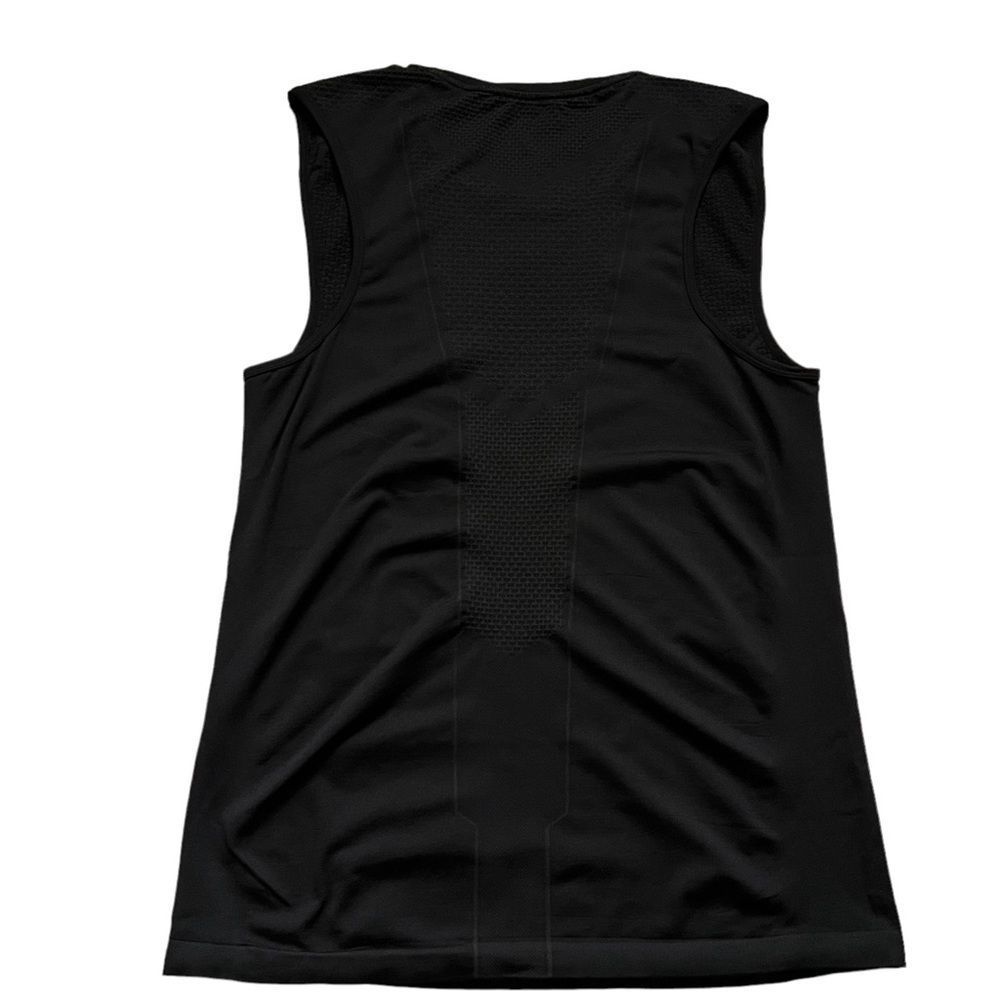 Gymshark Men’s V1 Onyx Seamless Workout Tank Size XL 
Black and blue - Picture 5 of 7